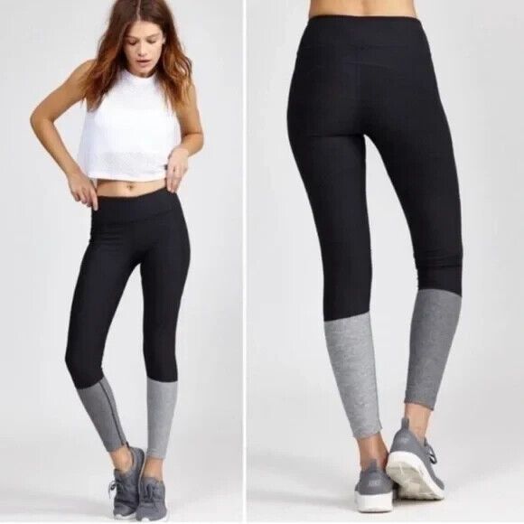 OUTDOOR VOICES 7/8 Two Tone Dipped Legging S Colorblock Black Gray EUC B55 - Picture 1 of 6